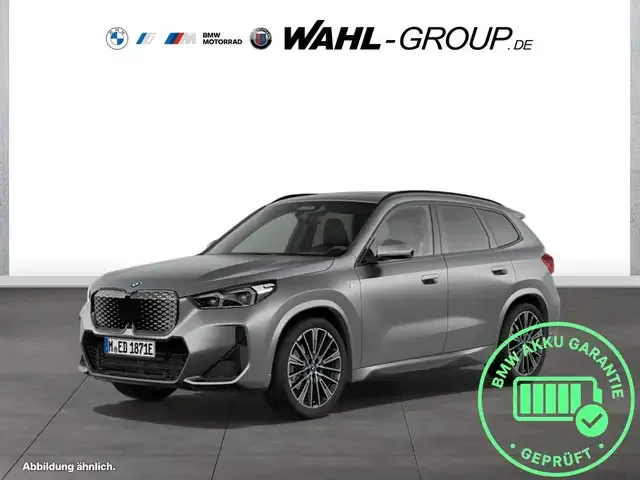 BMW iX1