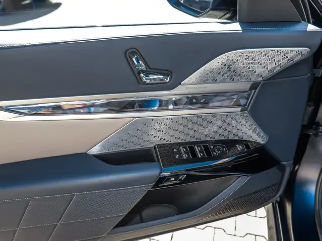 BMW 760