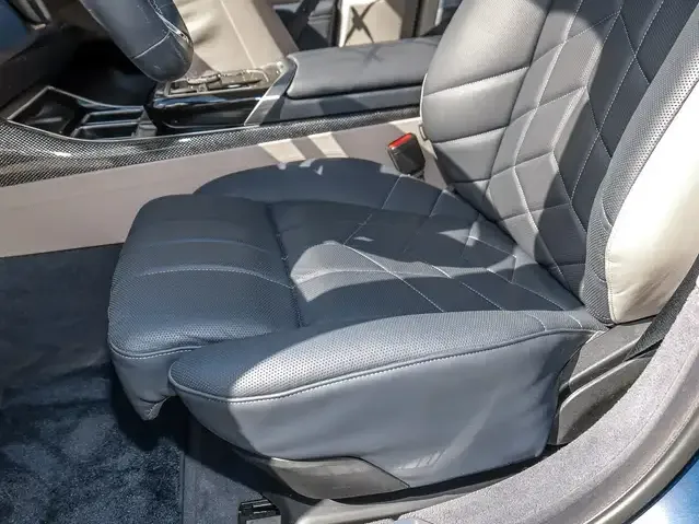 BMW 760
