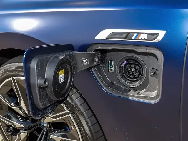BMW 760