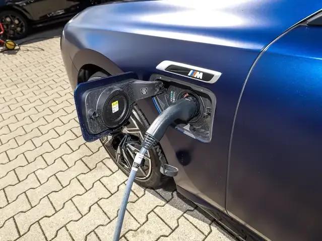 BMW 760