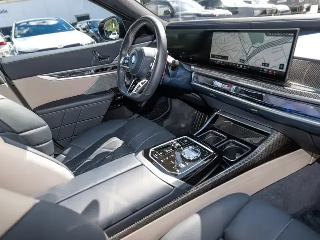 BMW 760