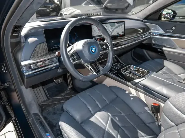 BMW 760