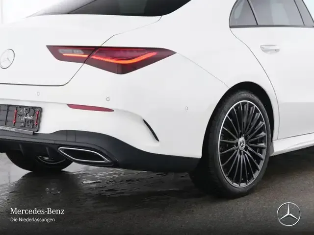 Mercedes-Benz CLA 200