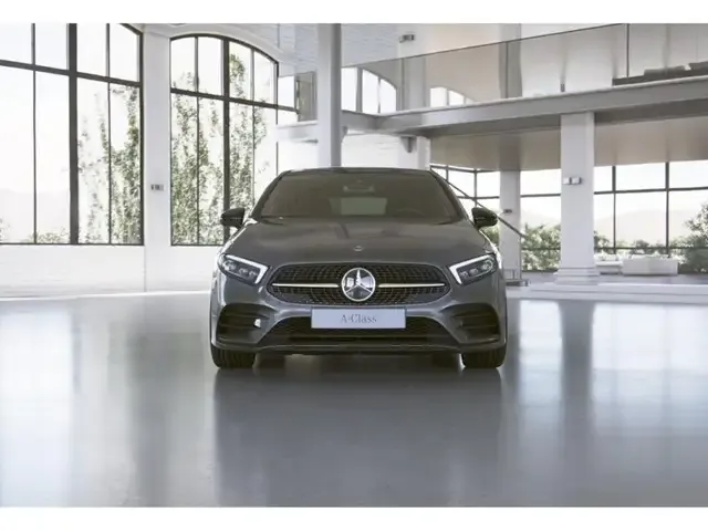 Mercedes-Benz A 220