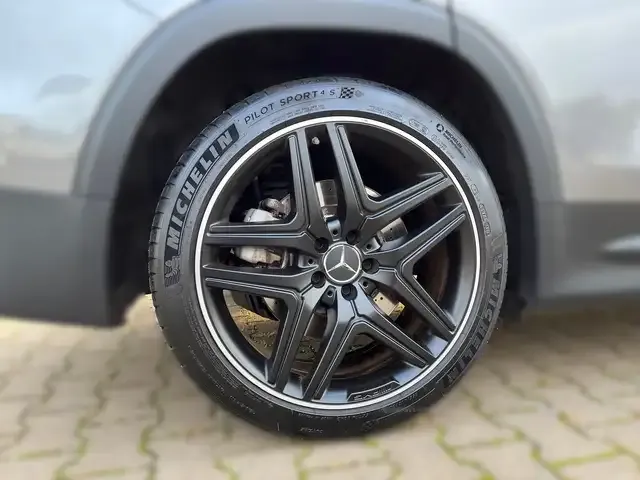 Mercedes-Benz GLB 35 AMG