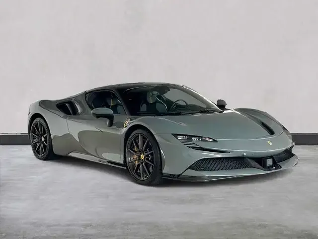 Ferrari SF90 Stradale