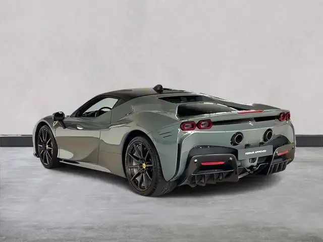 Ferrari SF90 Stradale