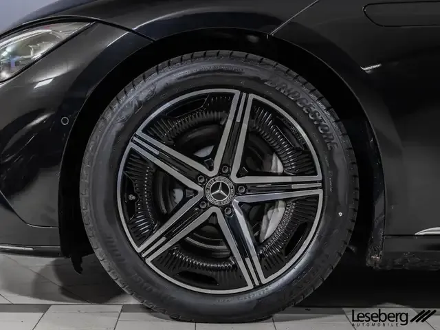 Mercedes-Benz EQE 350