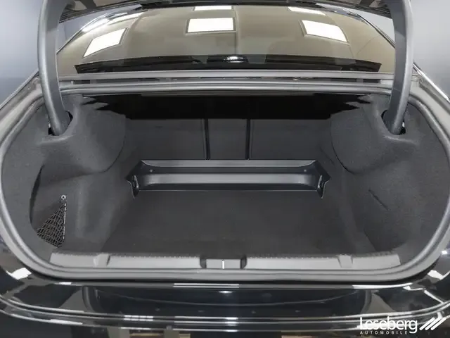 Mercedes-Benz EQE 350