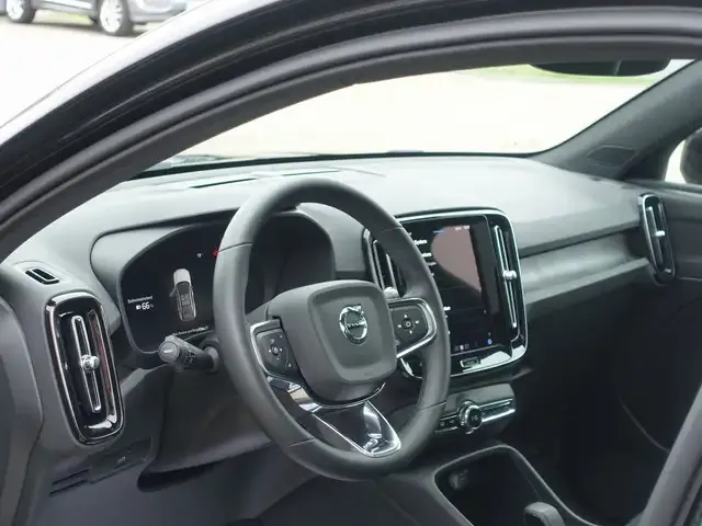 Volvo C40