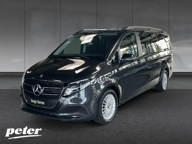Mercedes-Benz V 220