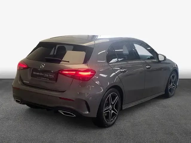 Mercedes-Benz A 200