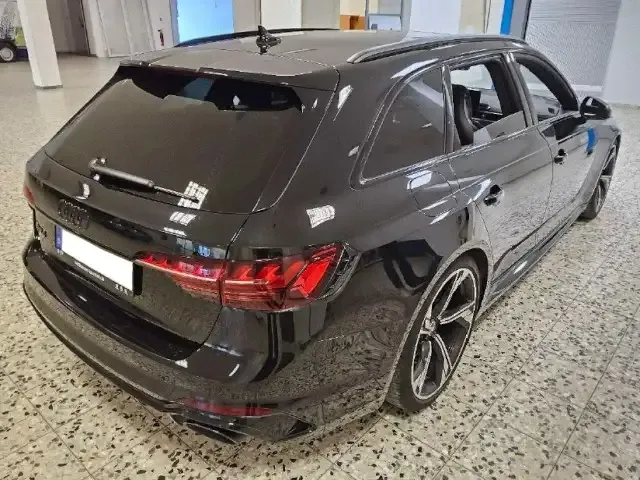 Audi RS4
