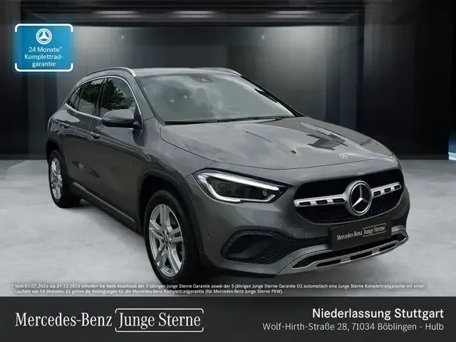 Mercedes-Benz GLA 220