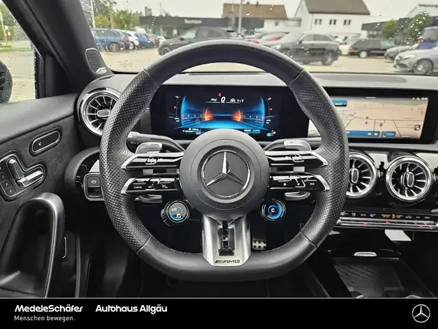 Mercedes-Benz A 35 AMG