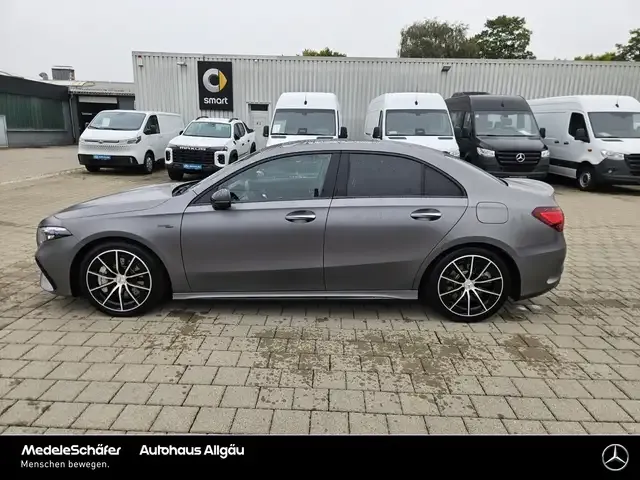Mercedes-Benz A 35 AMG