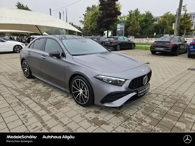 Mercedes-Benz A 35 AMG