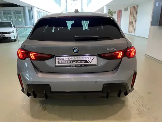 BMW 120