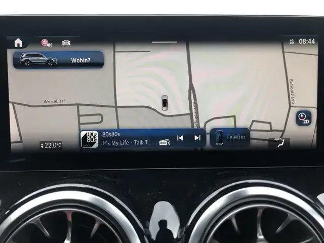 Mercedes-Benz GLB 200