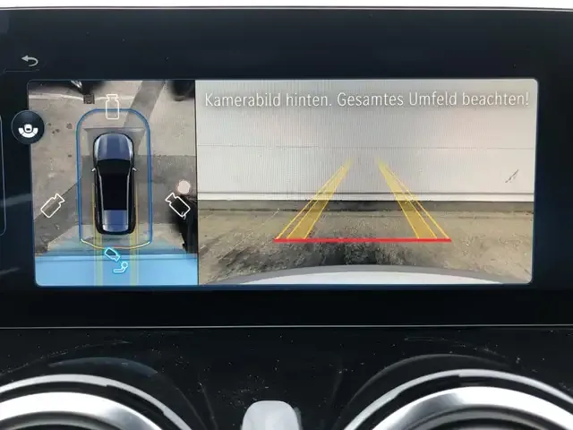 Mercedes-Benz GLB 200