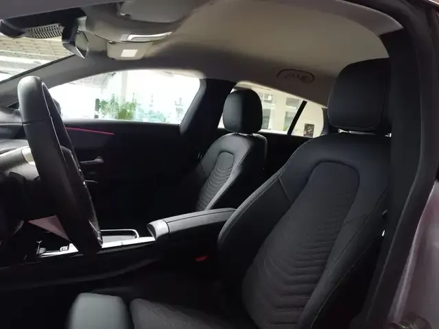 Mercedes-Benz CLA 180