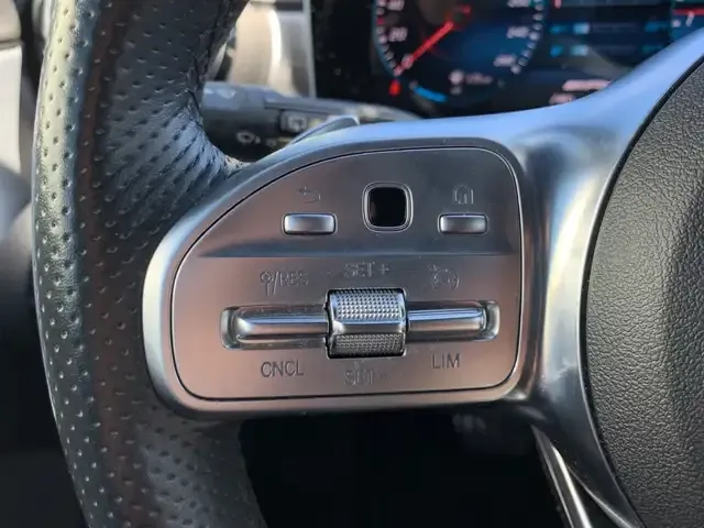 Mercedes-Benz A 35 AMG