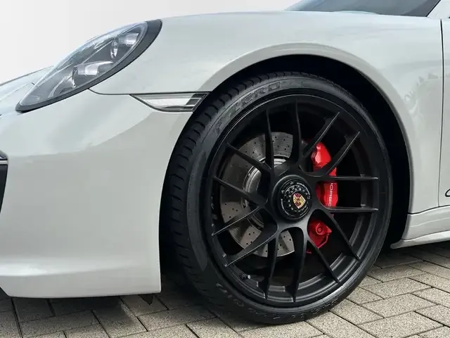 Porsche 991