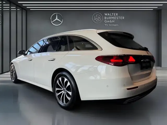 Mercedes-Benz E 200