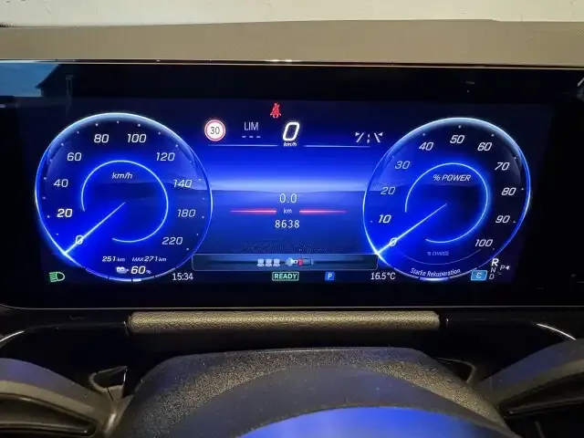 Mercedes-Benz EQA 300