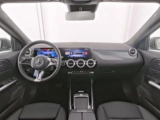 Mercedes-Benz EQA 300