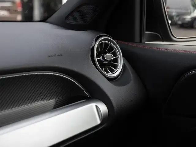 Mercedes-Benz GLB 35 AMG