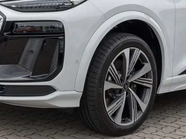Audi SQ6