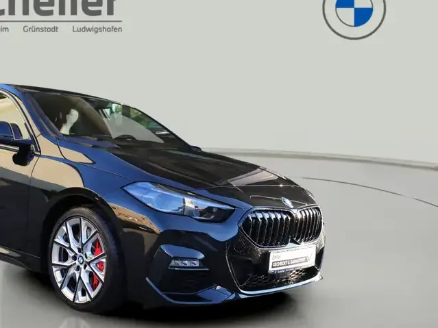 BMW 220