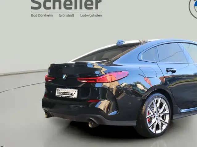 BMW 220