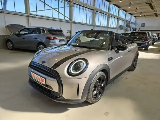 MINI Cooper Cabrio