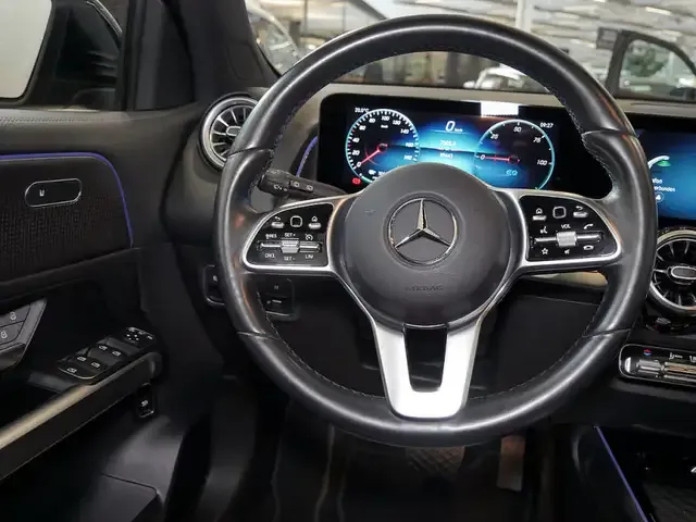 Mercedes-Benz EQB 250