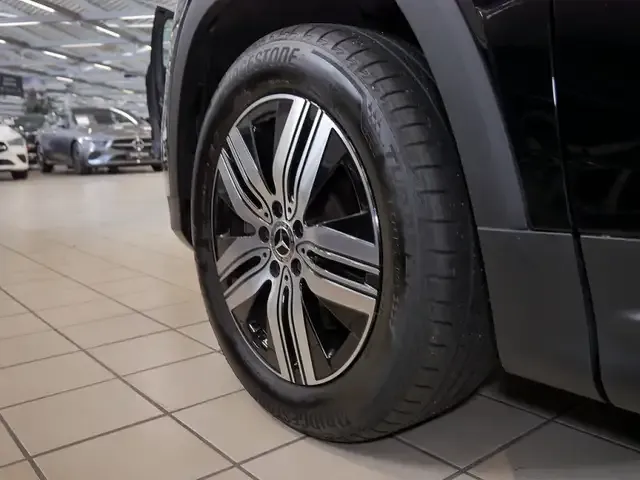 Mercedes-Benz EQB 250