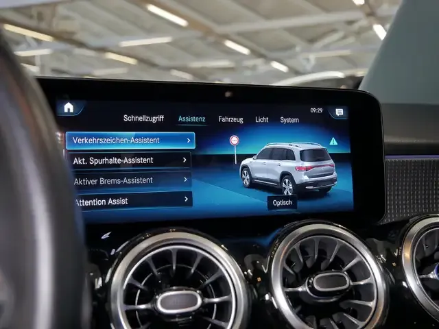 Mercedes-Benz EQB 250