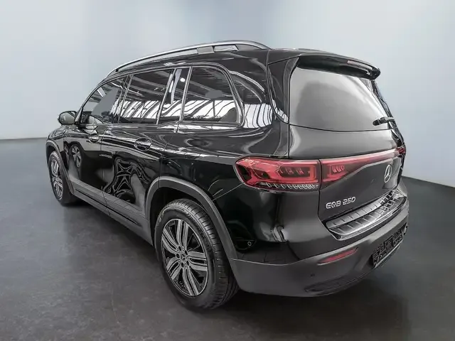 Mercedes-Benz EQB 250