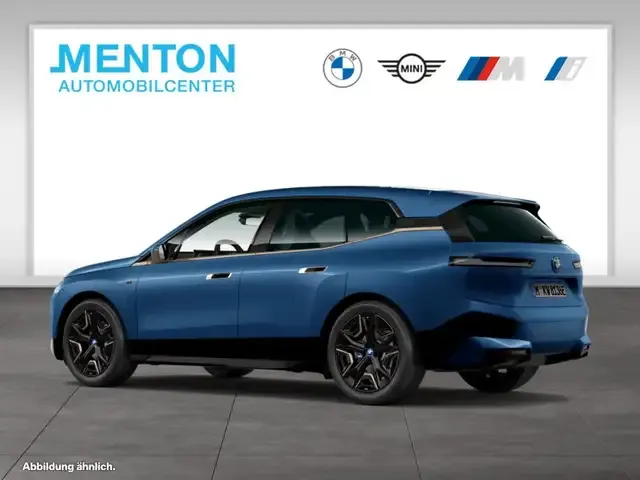 BMW iX