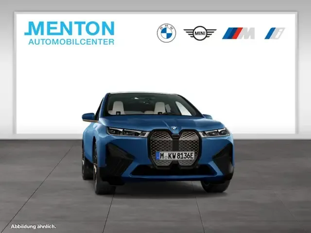 BMW iX