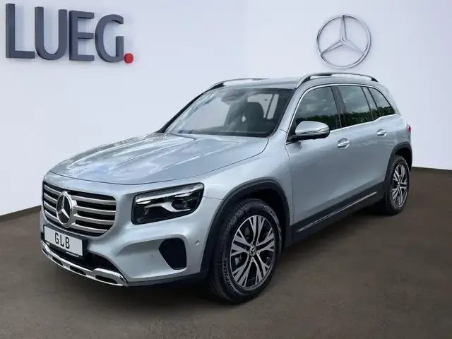 Mercedes-Benz GLB 200