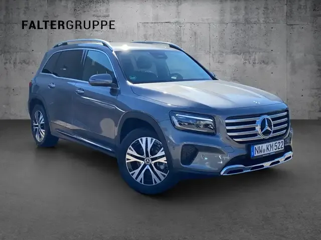 Mercedes-Benz GLB 200