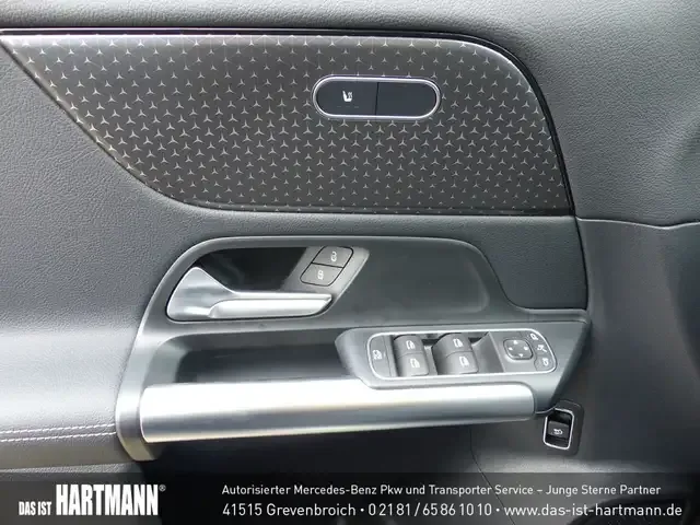 Mercedes-Benz GLA 180