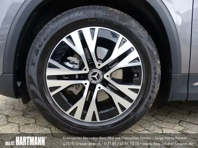 Mercedes-Benz GLA 180