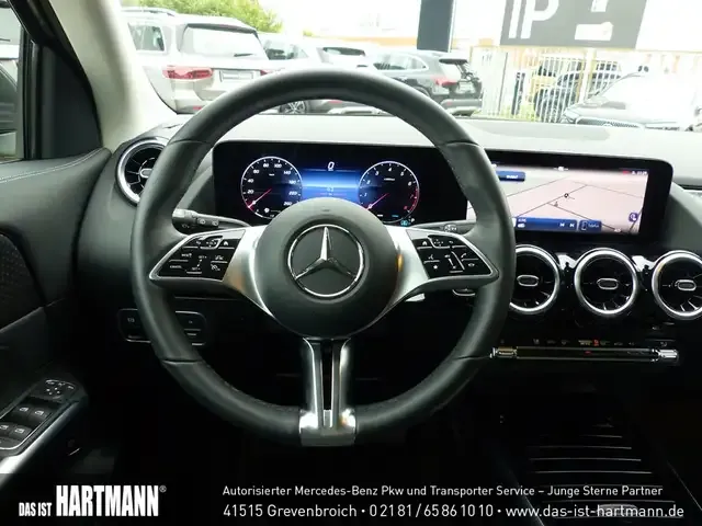 Mercedes-Benz GLA 180