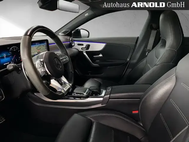 Mercedes-Benz CLA 35 AMG