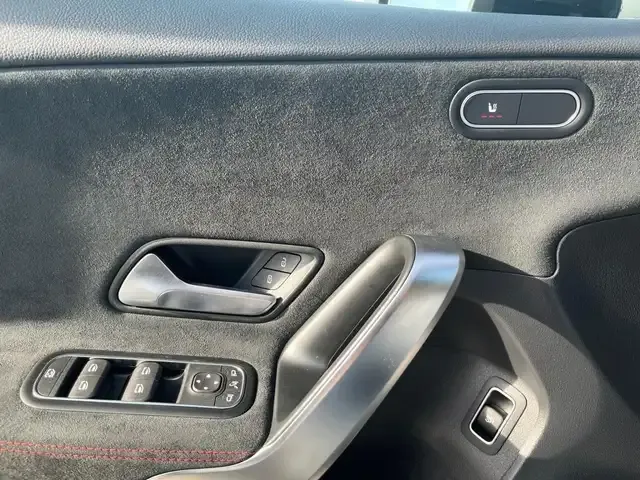 Mercedes-Benz A 35 AMG