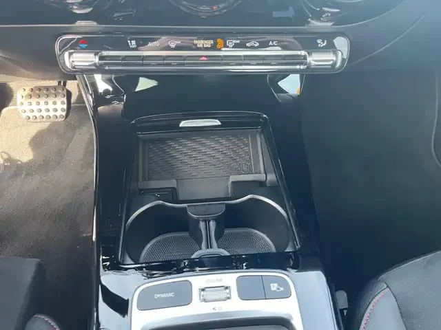 Mercedes-Benz A 35 AMG